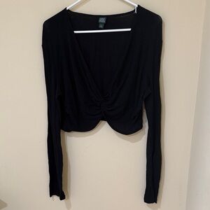 Chic Black Long Sleeve women’s Crop Top Very lightweight size XL